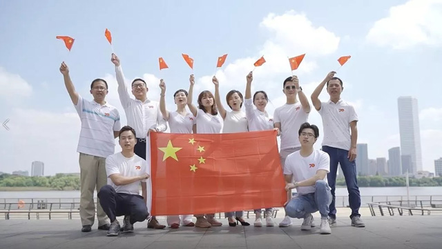 雅風(fēng)辦公家具團(tuán)隊(duì)風(fēng)采 雅風(fēng)辦公家具團(tuán)隊(duì)風(fēng)采