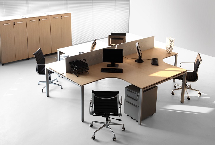 屏風(fēng)式辦公桌 屏風(fēng)式辦公桌