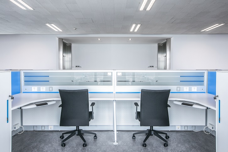 屏風(fēng)辦公桌 屏風(fēng)辦公桌